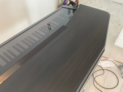 ピアノ（樹脂シートタイプ）の塗装修復・再生塗装